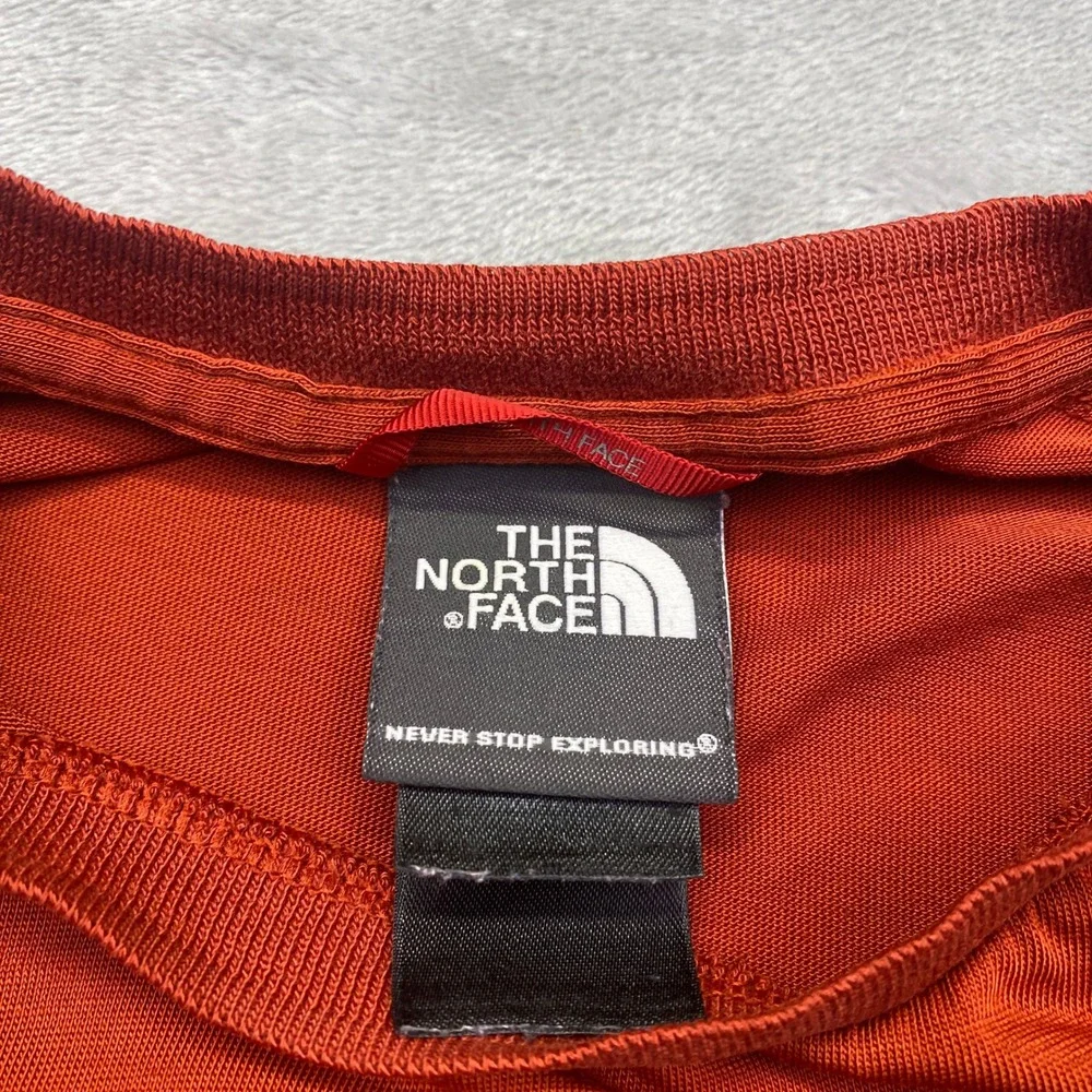 The North Face Mens VaporWick Long Sleeve Shirt Burnt Orange Rust Medium‎ M